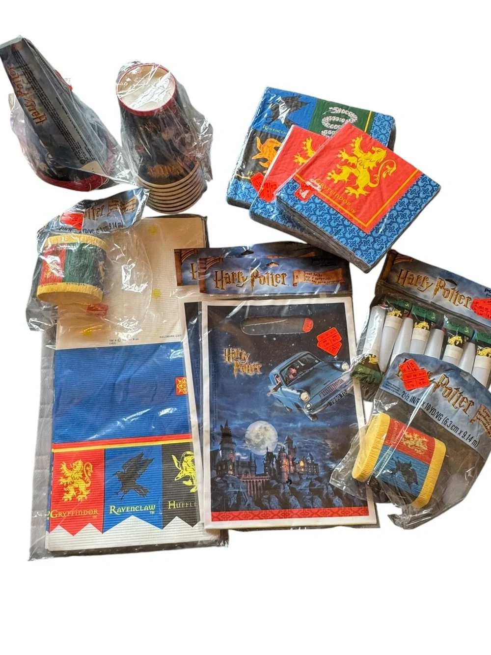 Harry Potter Party Supplies Set - Extra Large Lot for 16 kids - Picture 4 of 11